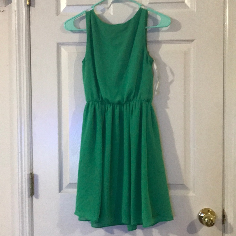 Dress - Picture 2 of 2